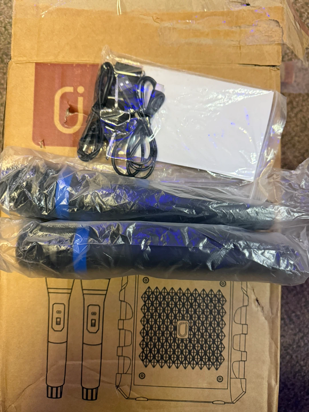 Portable Speaker T18-T with 2 Microphones - photo 3