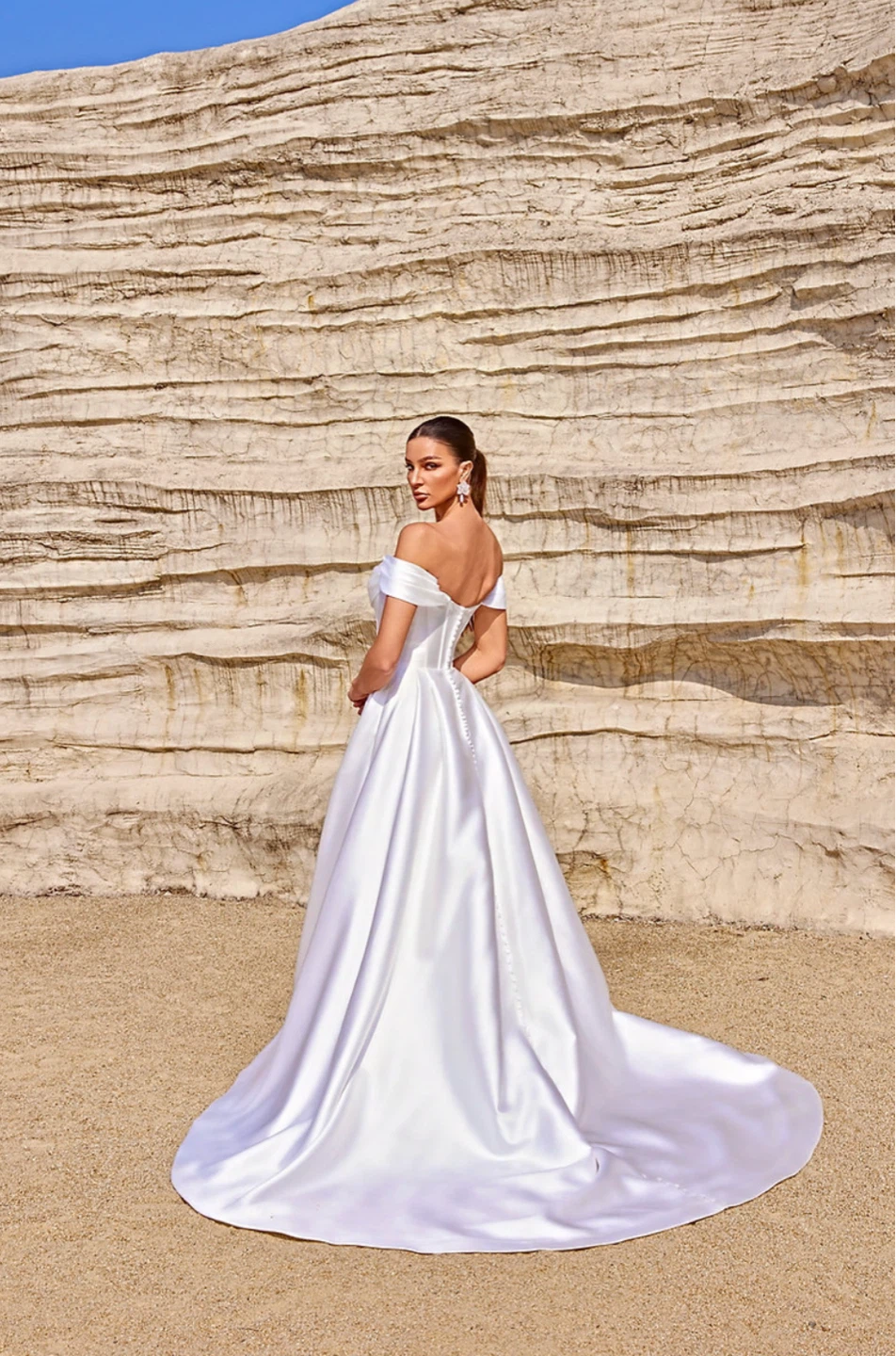 White Strapless A-Line Wedding Dress - photo 2