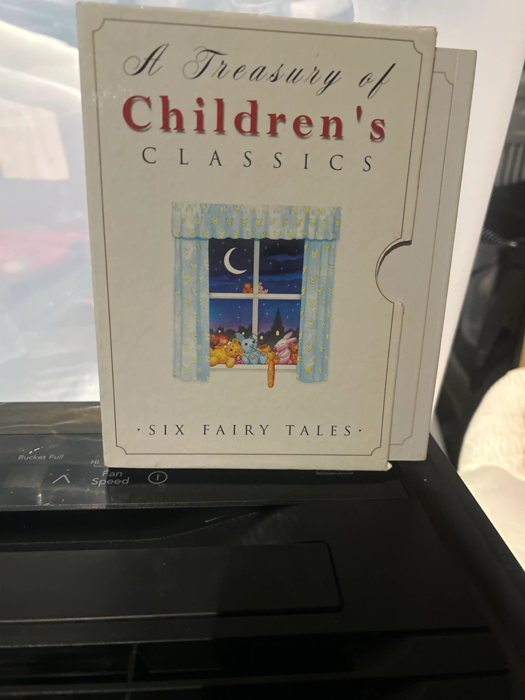 A Treasury of Children's Classics Six Fairy Tales Book