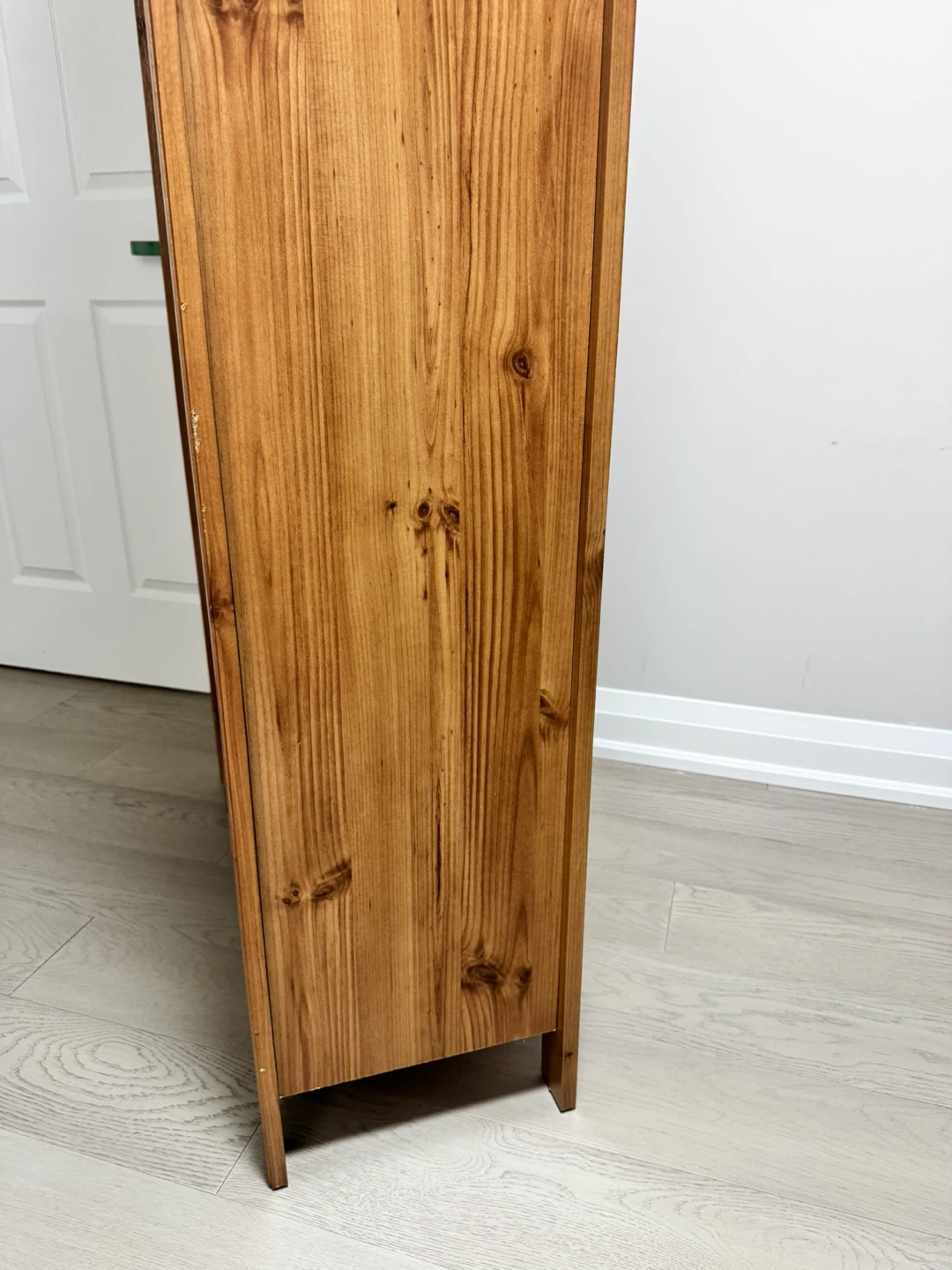 Wooden Bookshelf - photo 3