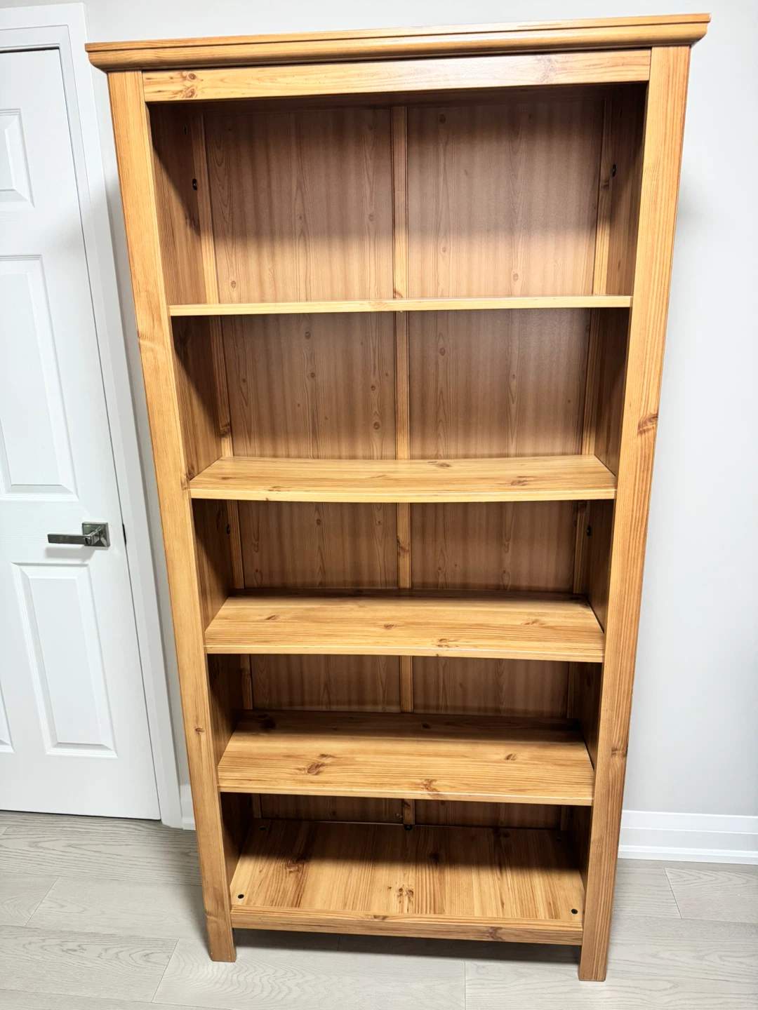 Wooden Bookshelf