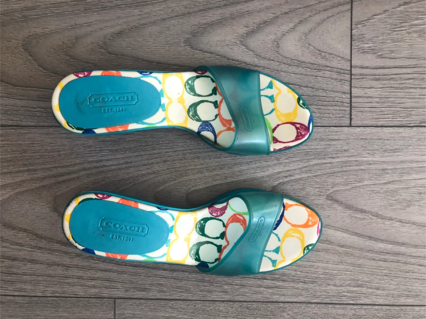 Super Cute Coach Slip-On Sandals. Size 9 - photo 2