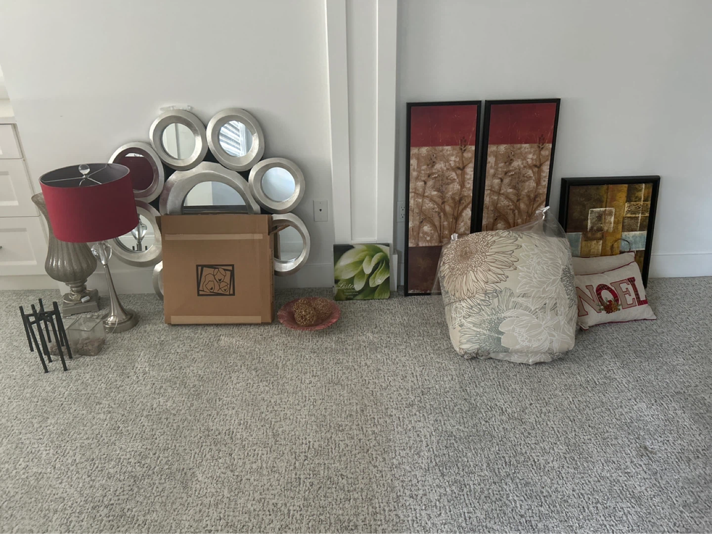 Assorted Home Decor Items