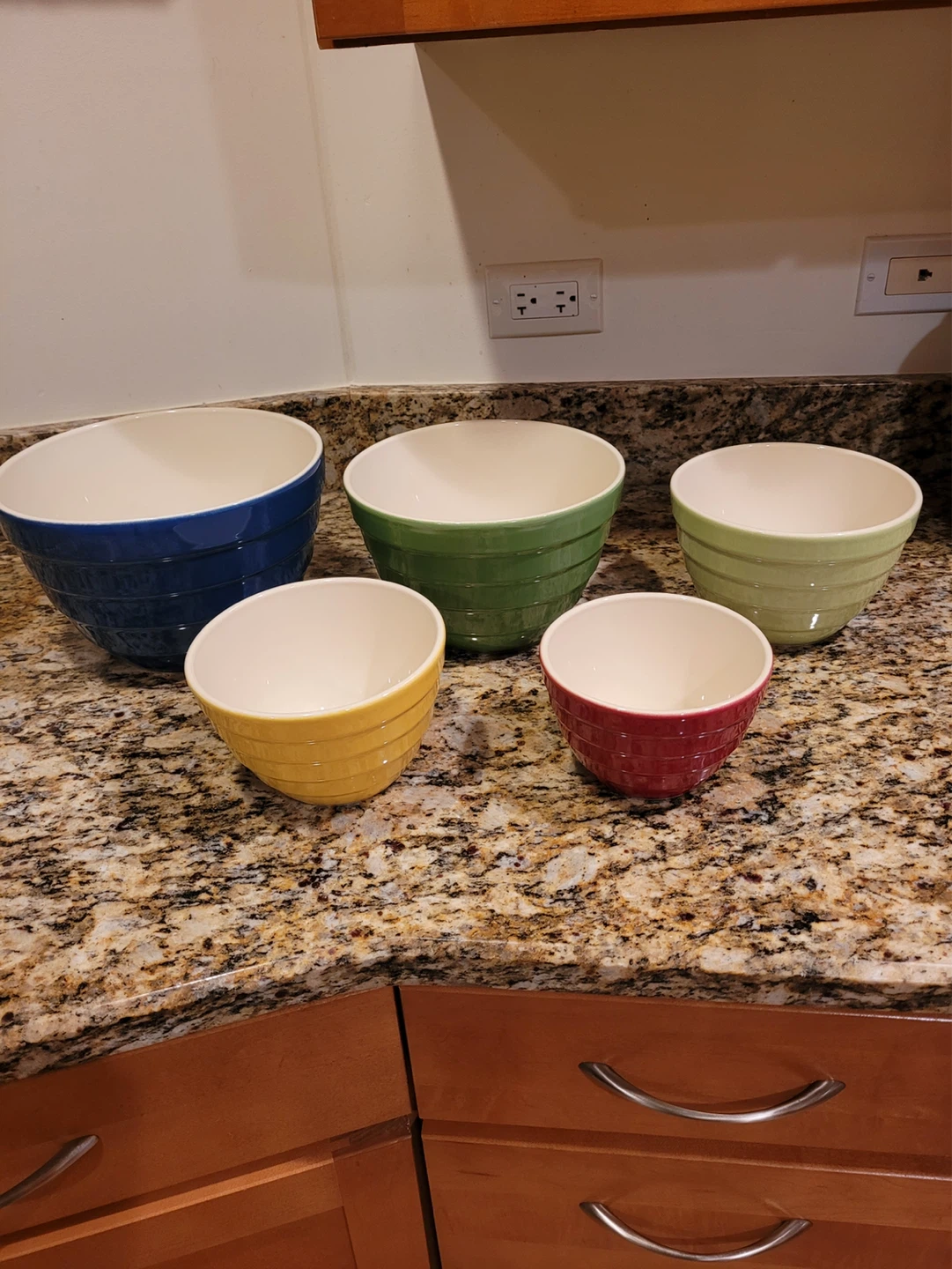 Set of 5 Mixing Bowls