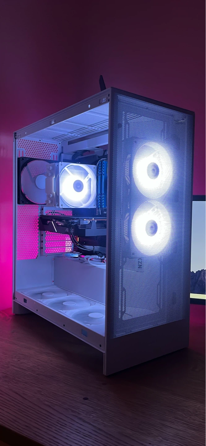 Custom Built NZXT (White) Gaming PC! - photo 5
