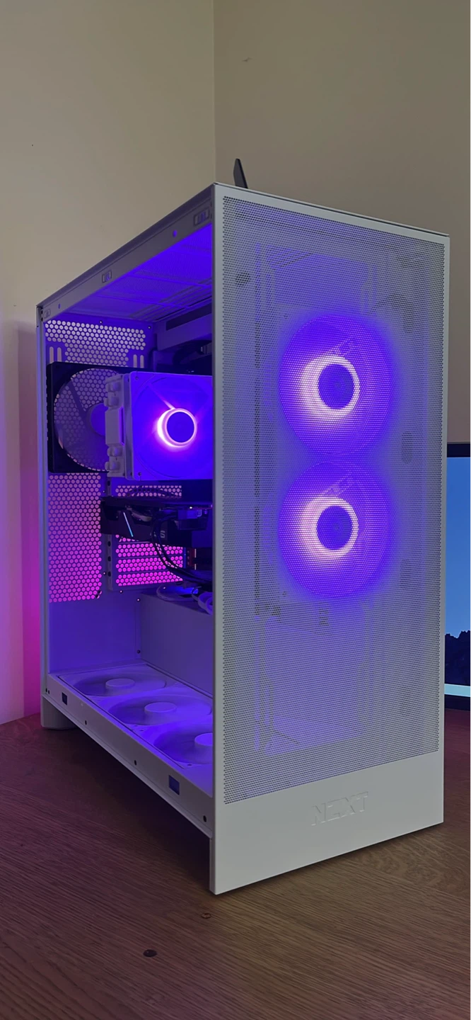 Custom Built NZXT (White) Gaming PC! - photo 2