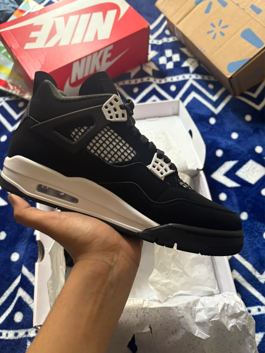 Air Jordan 4 Retro Black/White Men's Size 10 - photo 4