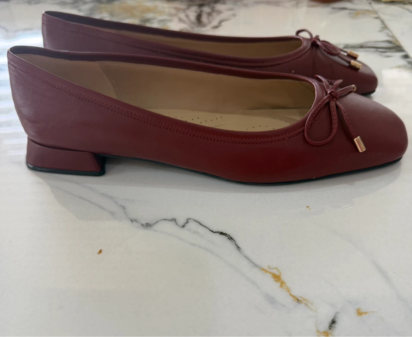 Clarks Women's Burgundy Leather Ballet Flats - US 10M - photo 5