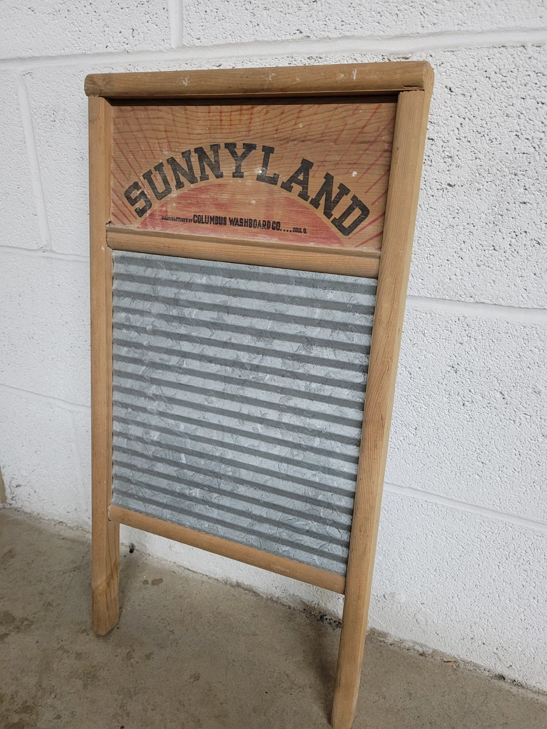 Sunnyland Wooden Washboard