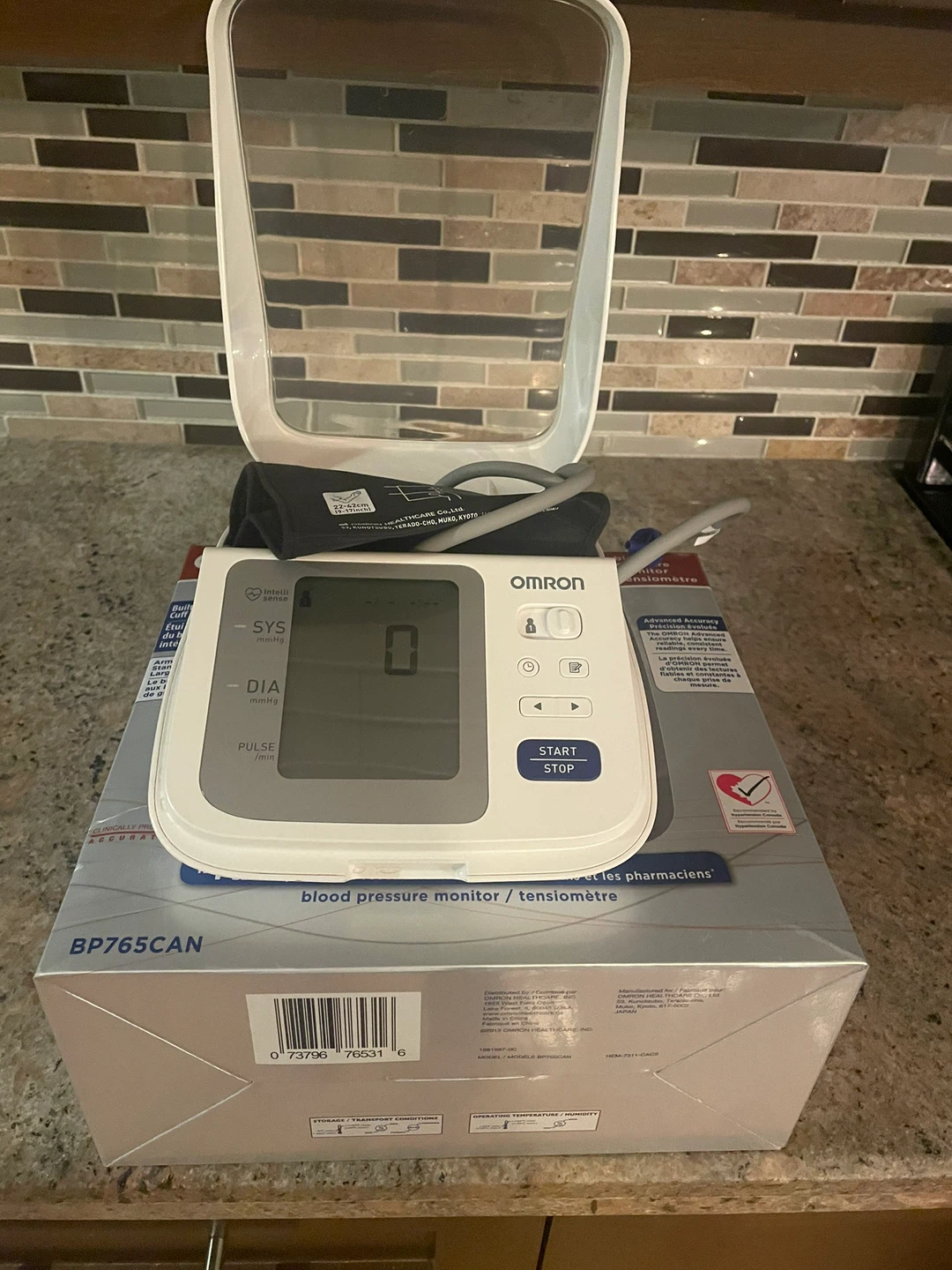 OMRON BP765CAN Blood Pressure Monitor