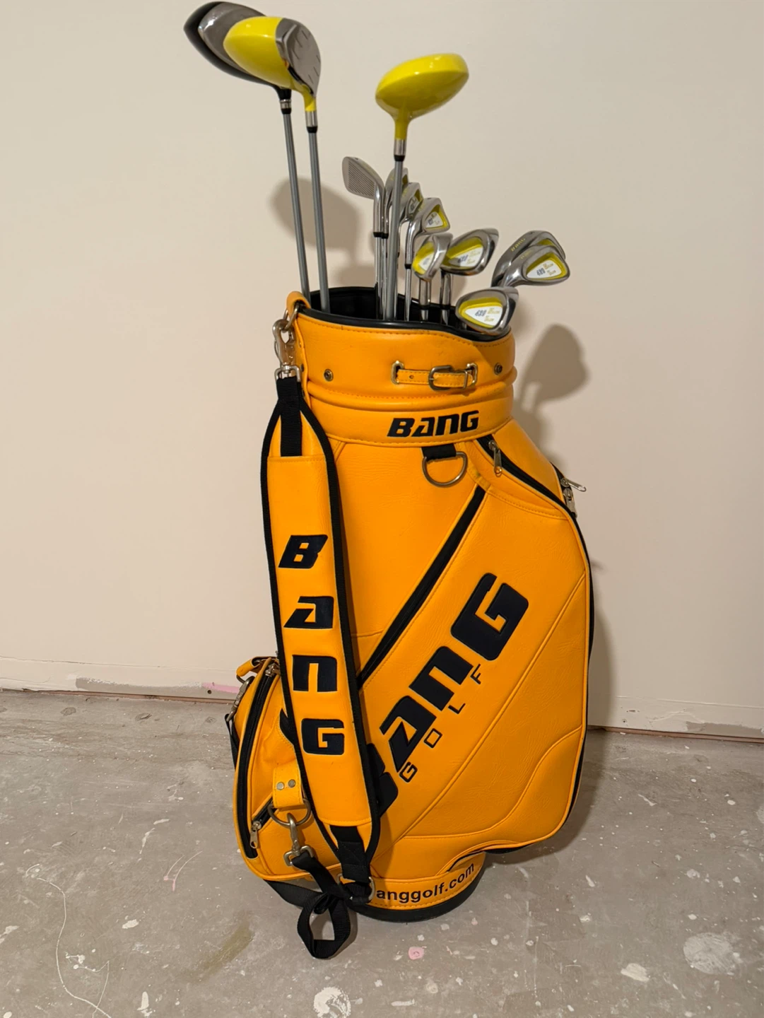Bang Golf Bag with Clubs