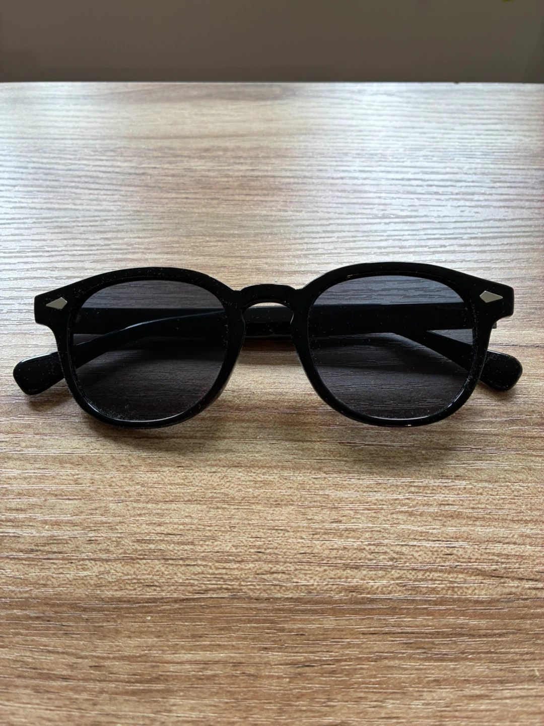 EYEKOÑIK Black Sunglasses with Case and Pouch - photo 2