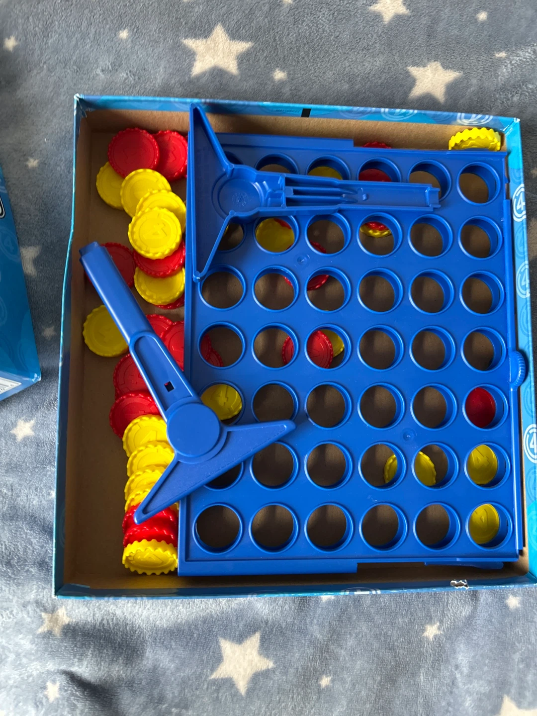 Connect 4 Classic Game by Hasbro - photo 2