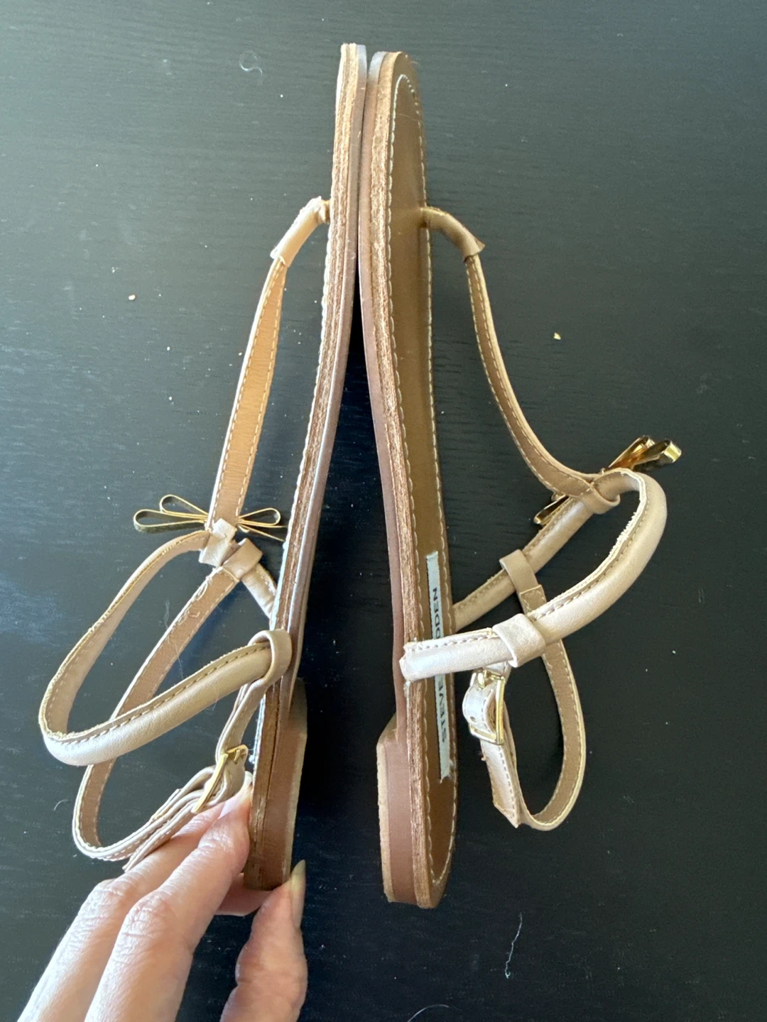 Steve Madden Tan Bow Thong Sandals 8.5 - photo 3