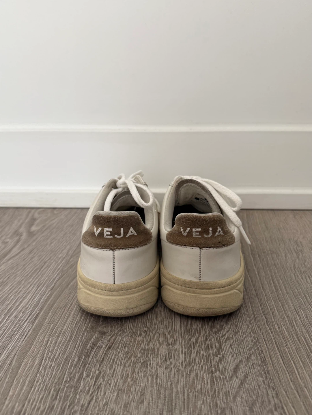 Veja V-12 Sneakers - White/Brown - photo 5