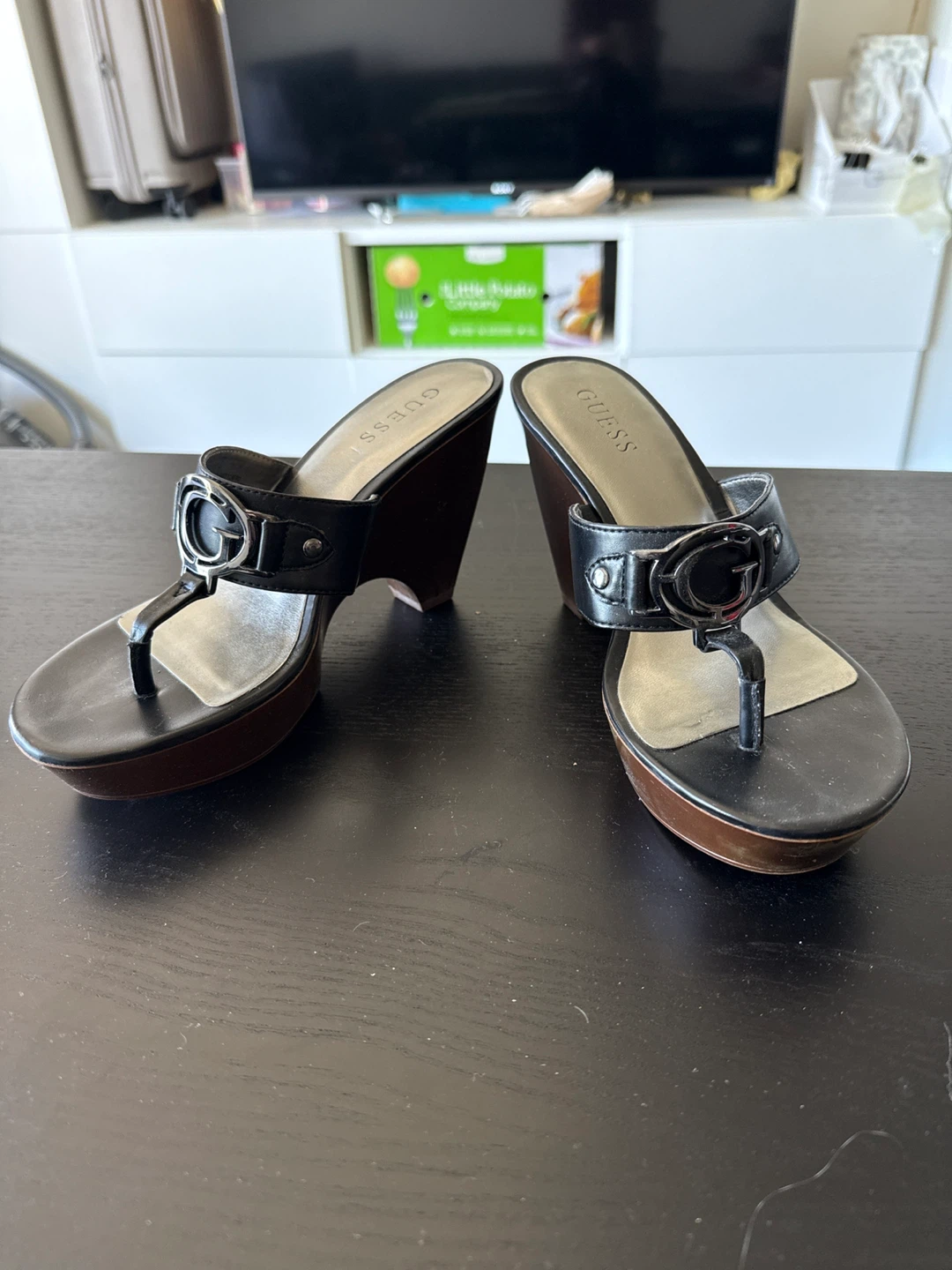 Guess Wedge Thong Sandals size 8 wore once only - photo 3