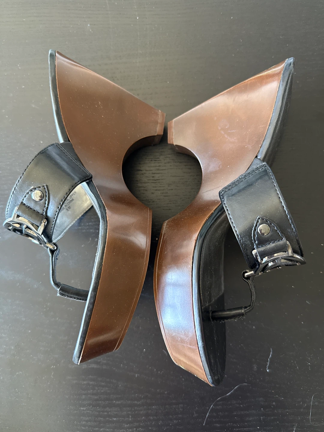 Guess Wedge Thong Sandals size 8 wore once only - photo 4