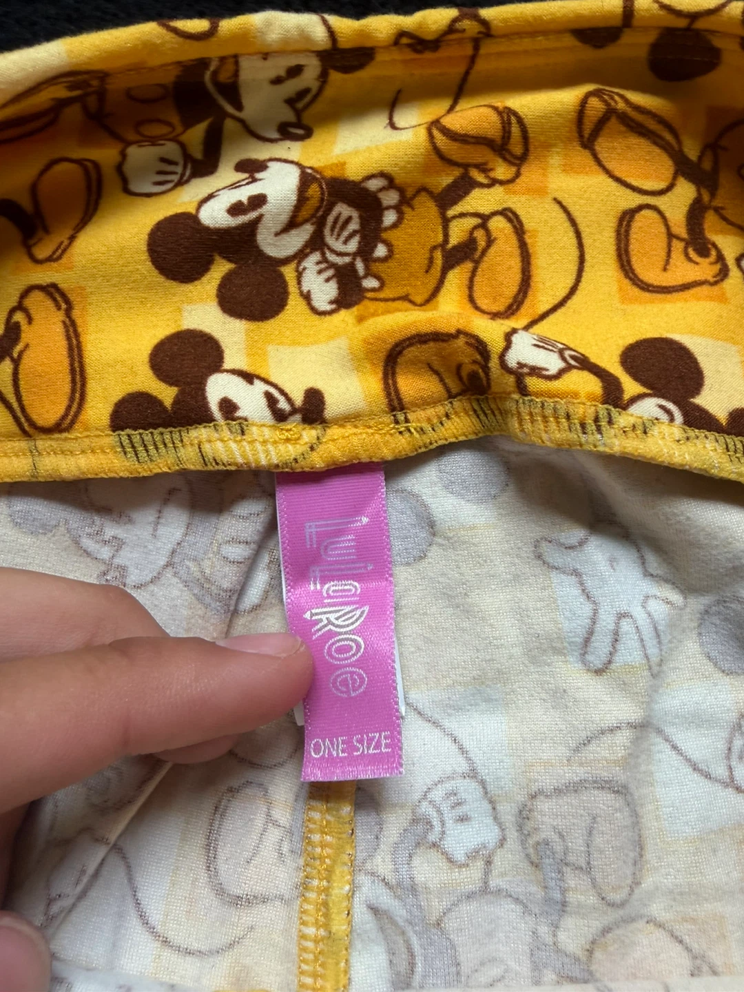 Lularoe RARE COLLECTORS leggings - photo 2