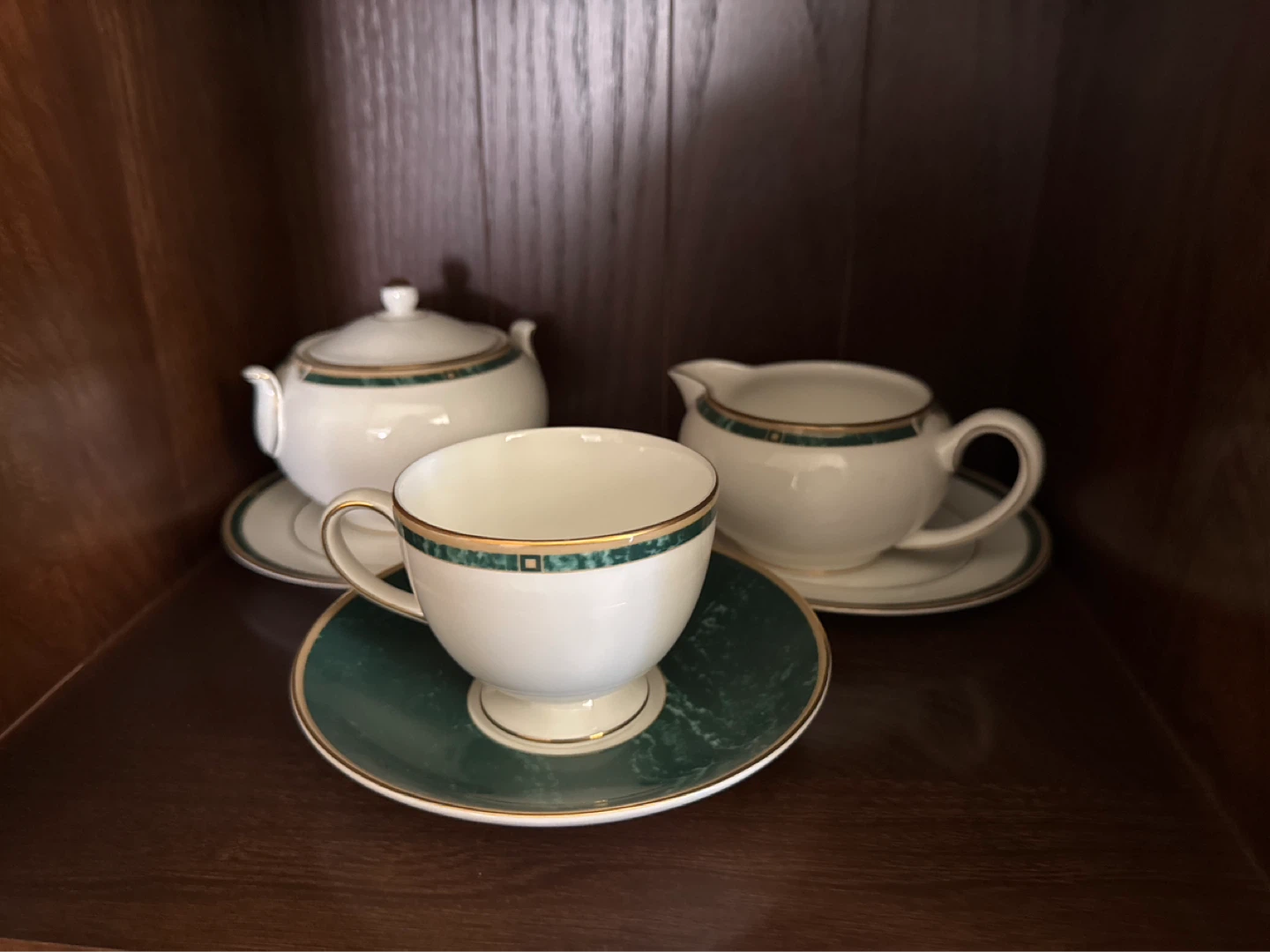 Wedgwood Bone China Tea Set - Green & Gold Trim