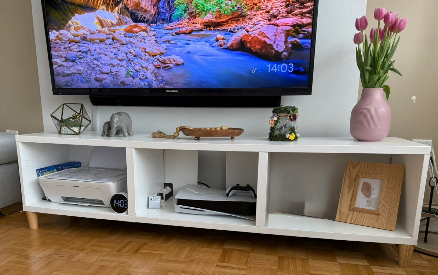 White Entertainment Unit / TV Stand