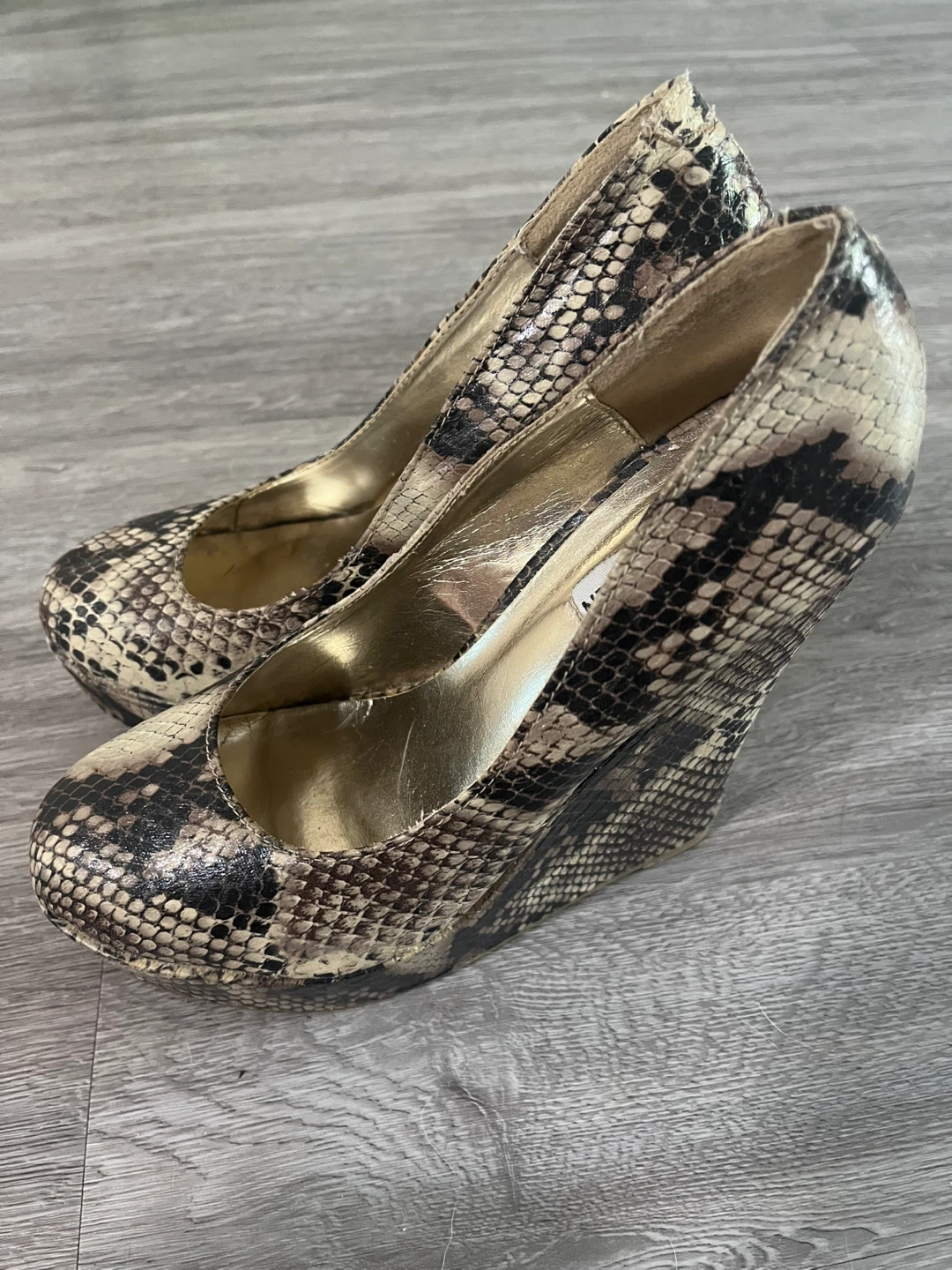Steve Madden Wedge Heels - Size 7.5 - photo 2
