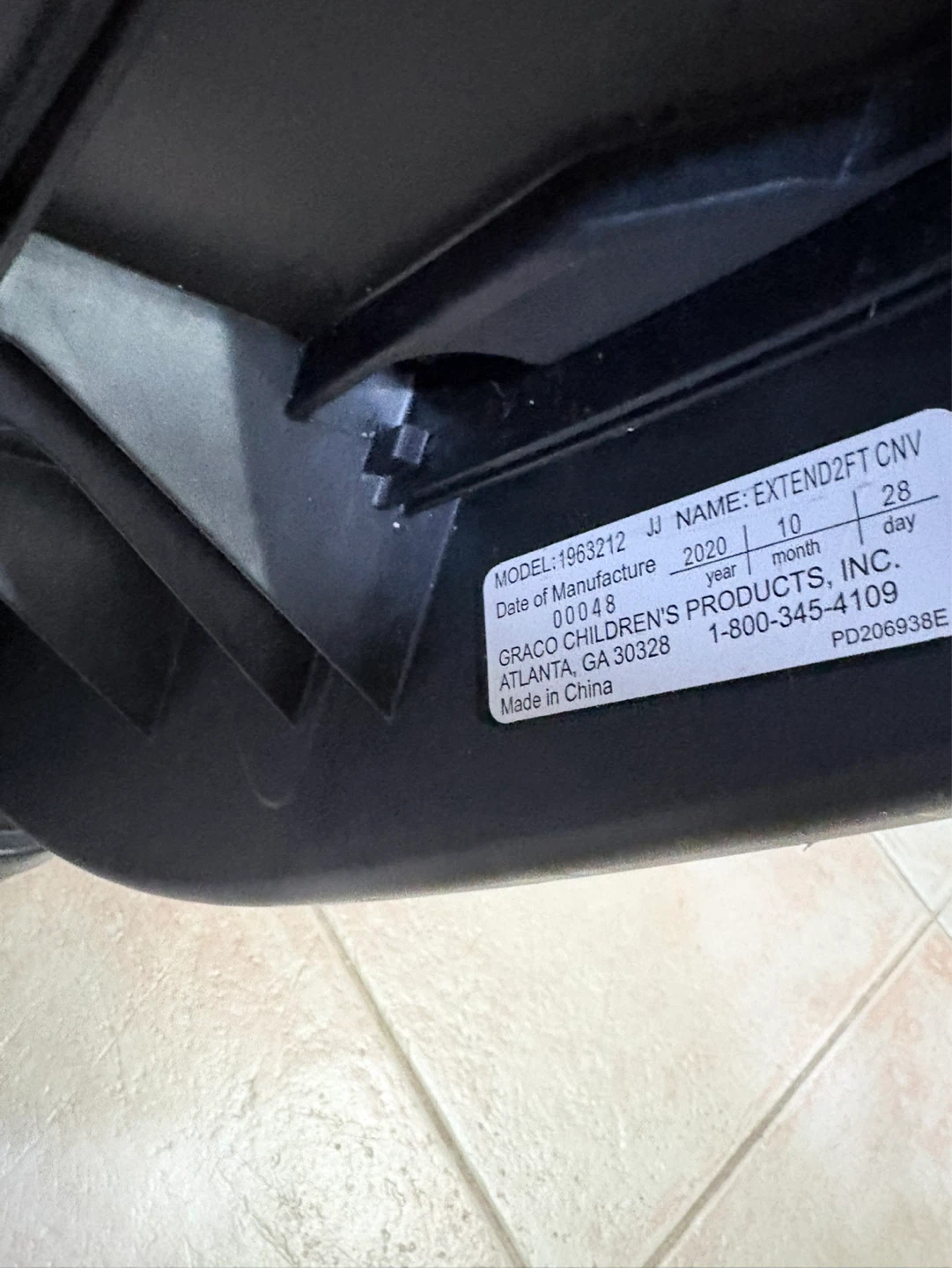 Graco Extend2Fit Convertible Car Seat - photo 2
