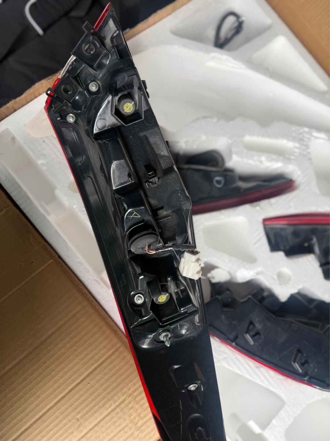 Red and Clear LED Taillight Assembly - photo 5