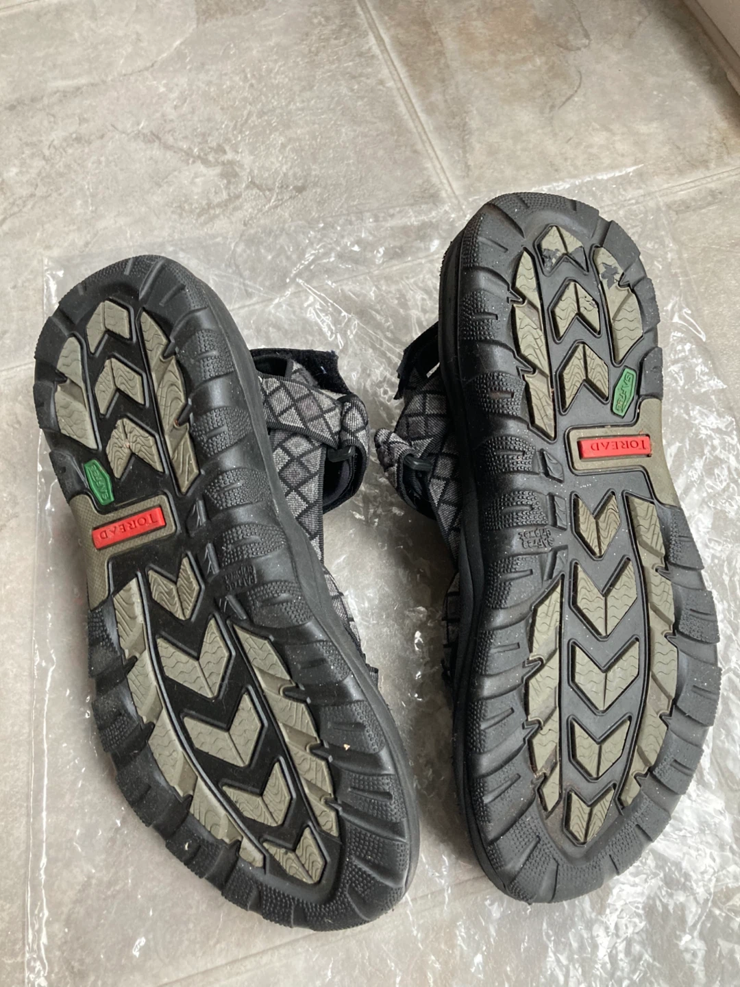 New Toread Black Walking Sandals - photo 3