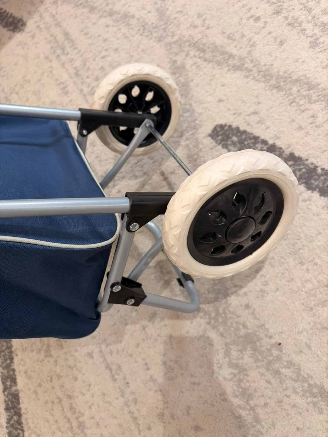 Rolling shopping cart - photo 5