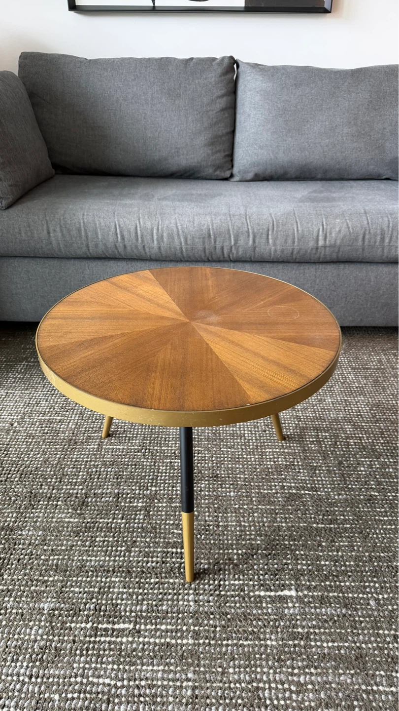 Round Wood Grain Side/Coffee Tables - photo 3