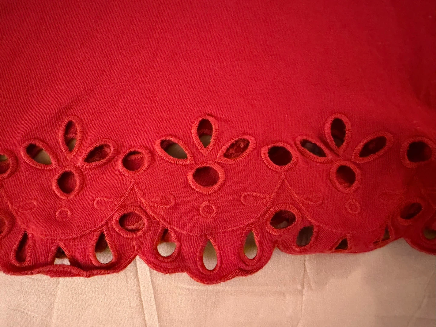 American Eagle Red Eyelet T-Shirt Size S/CH - photo 2