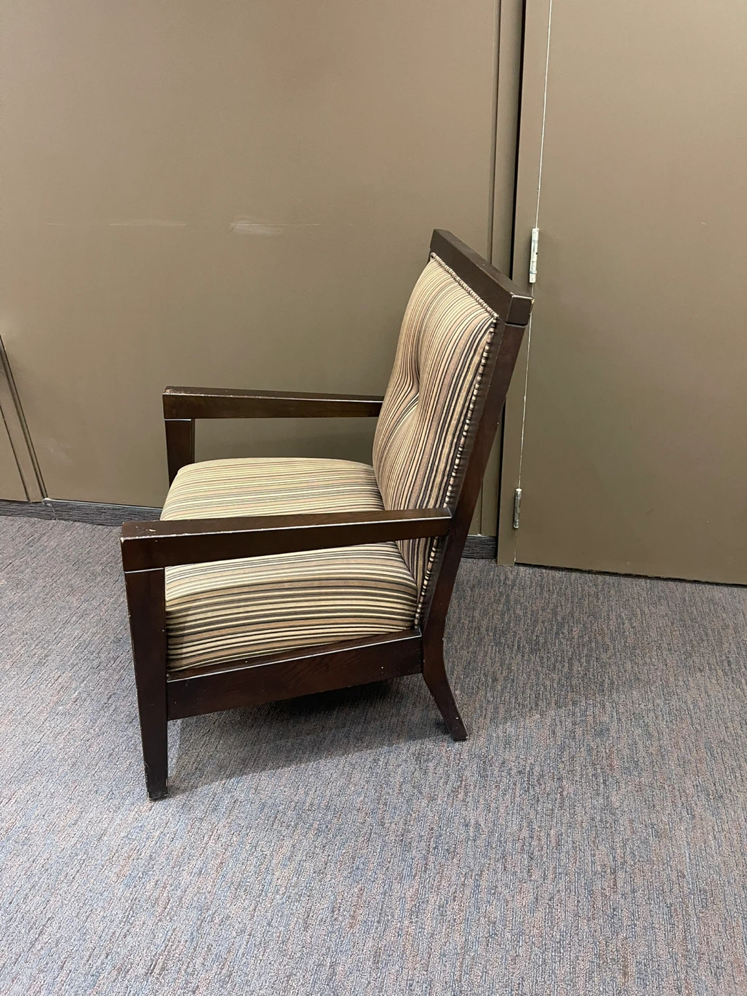 Chair - photo 2