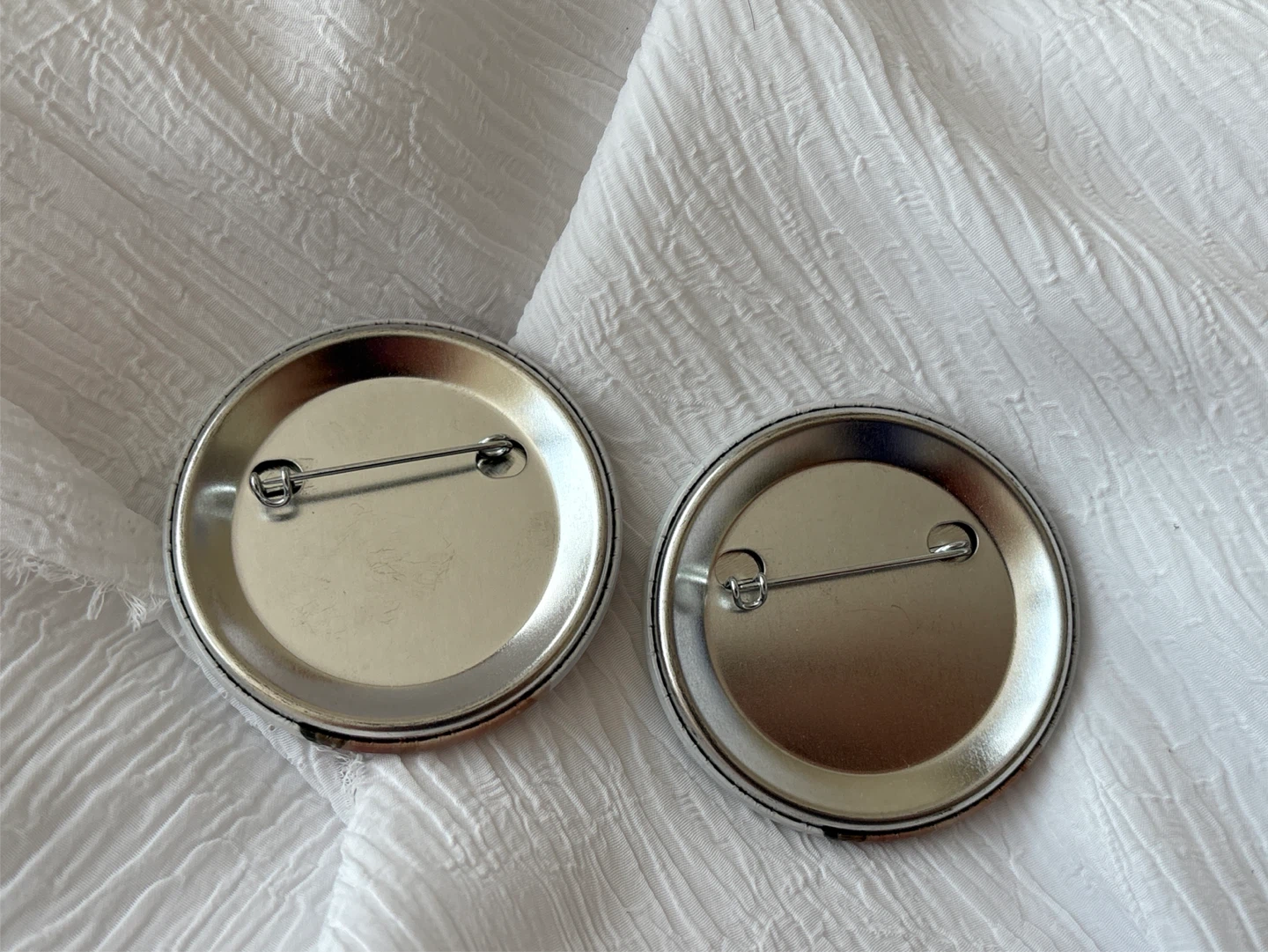 Jimin Photo Button Pins (Set of 2) - photo 2
