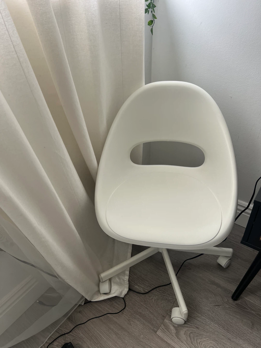 IKEA FLINTAN Office Chair - photo 3