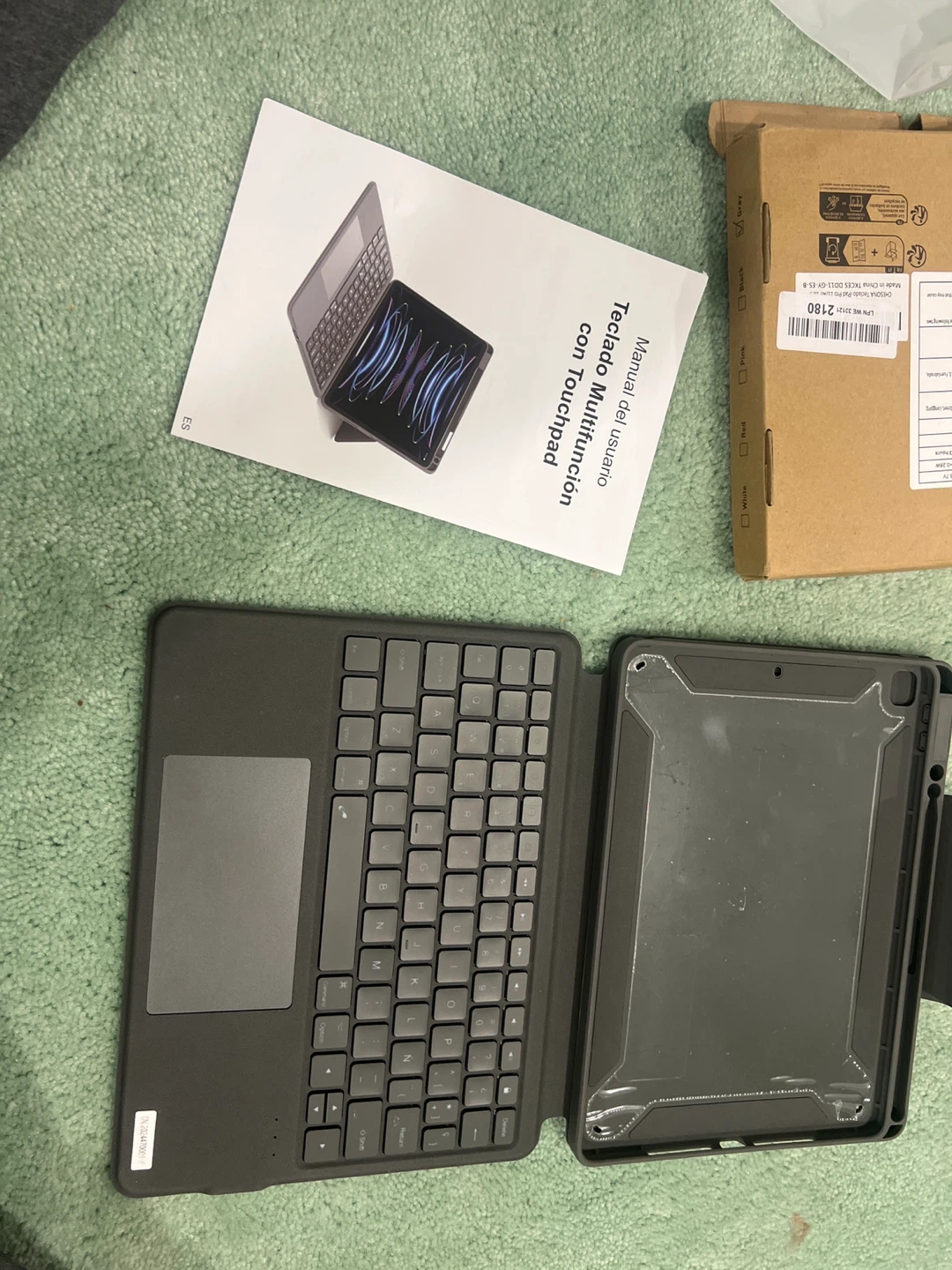 CHGESONA Wireless Keyboard Case for iPad Pro 11" (1st/2nd Gen) - photo 3