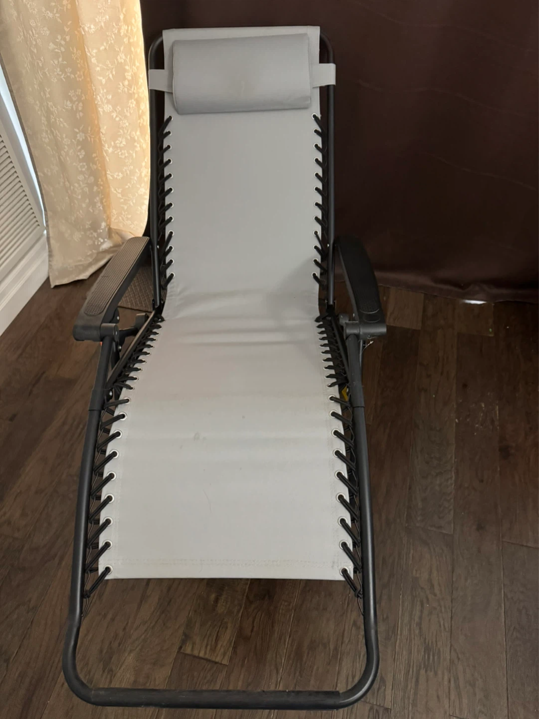 Grey Foldable zero gravity chair with adjustable Pillow - photo 3