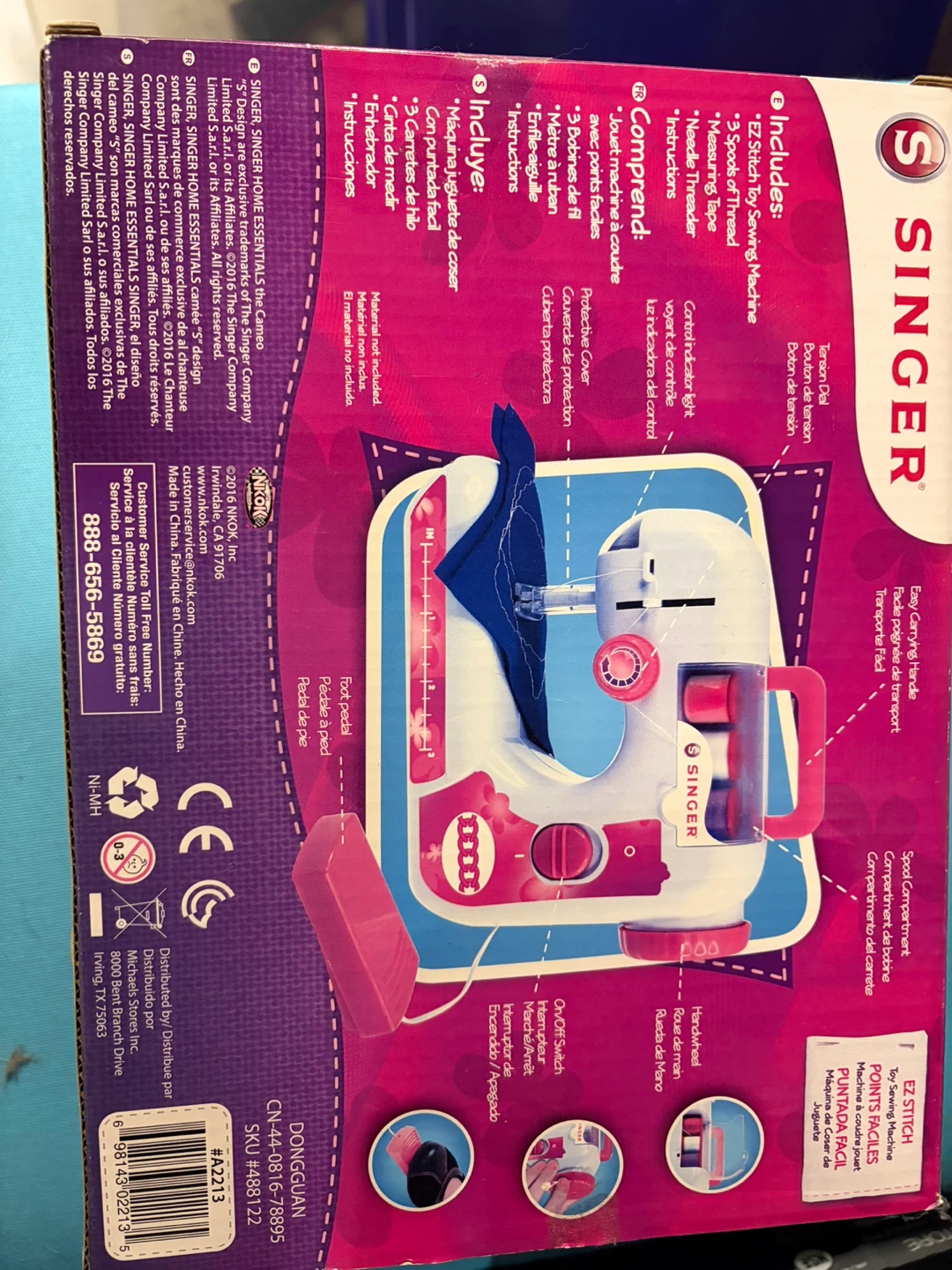 Singer EZ Stitch Toy Sewing Machine - photo 2