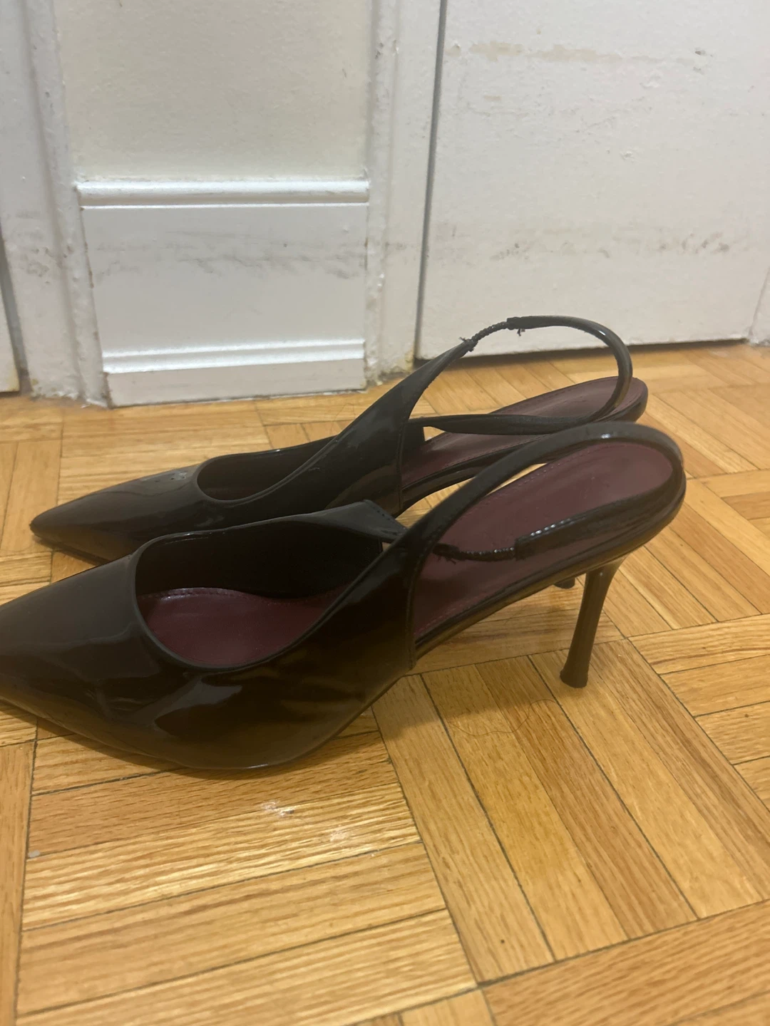 Black Patent Slingback Heels - photo 2