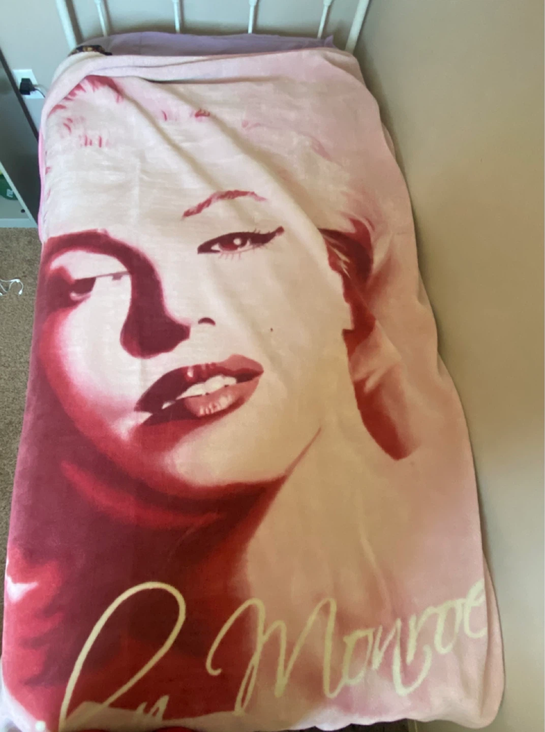 Marilyn Monroe Plush Throw Blanket