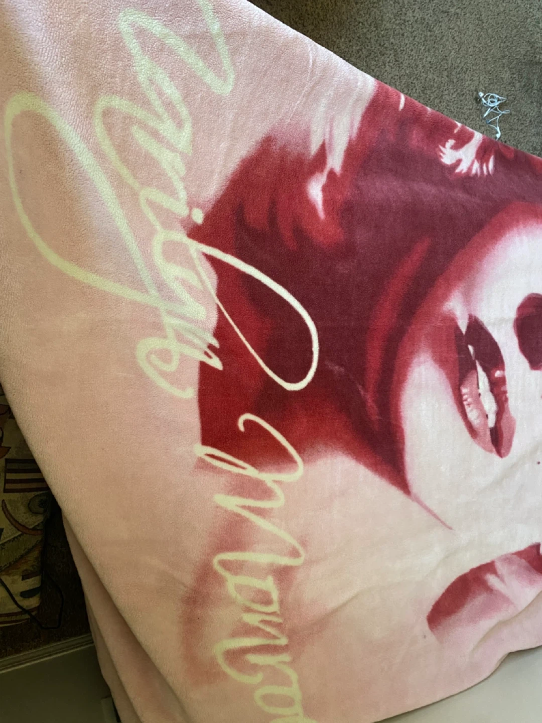 Marilyn Monroe Plush Throw Blanket - photo 2