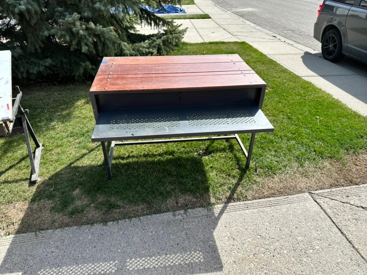 Wooden Top Metal Bench/Desk