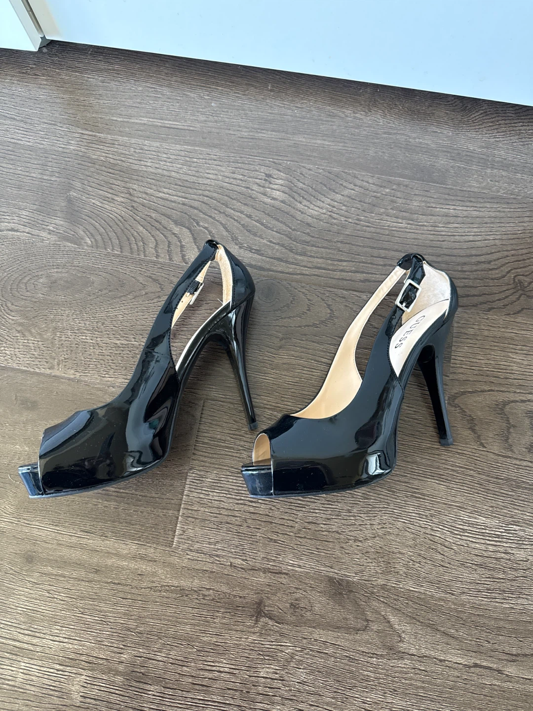 Guess Black Patent Slingback Peep Toe Heels - photo 2