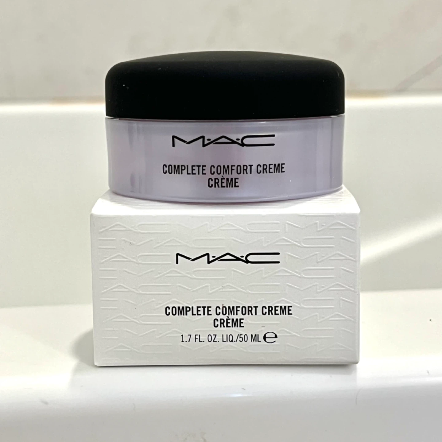 (Retail $55)MAC Complete Comfort Creme 50 mL