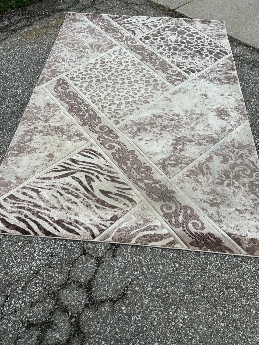 Area rug