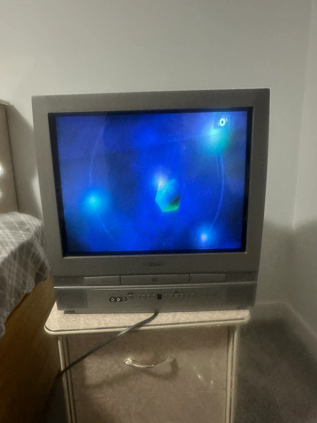 Sanyei SV2000 CRT TV with Built-in DVD Player - photo 4