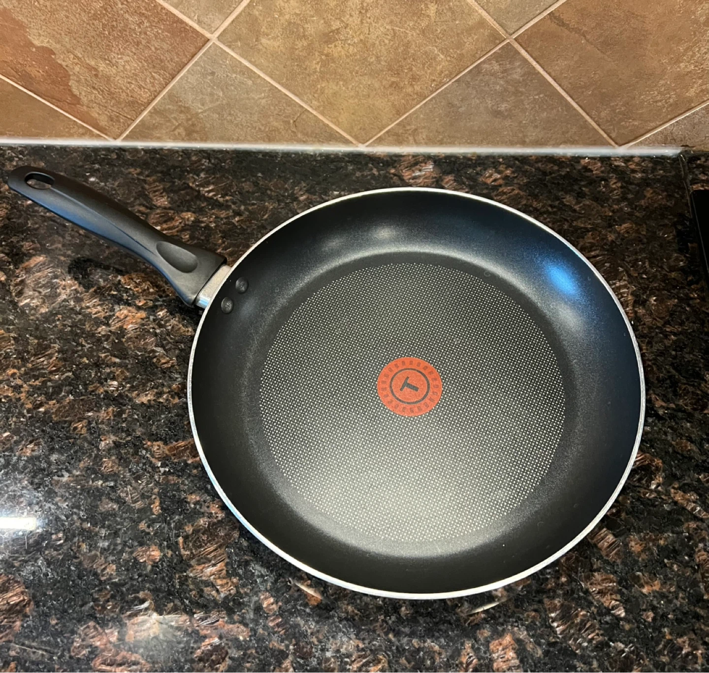 Nonstick Frying Pan - photo 2