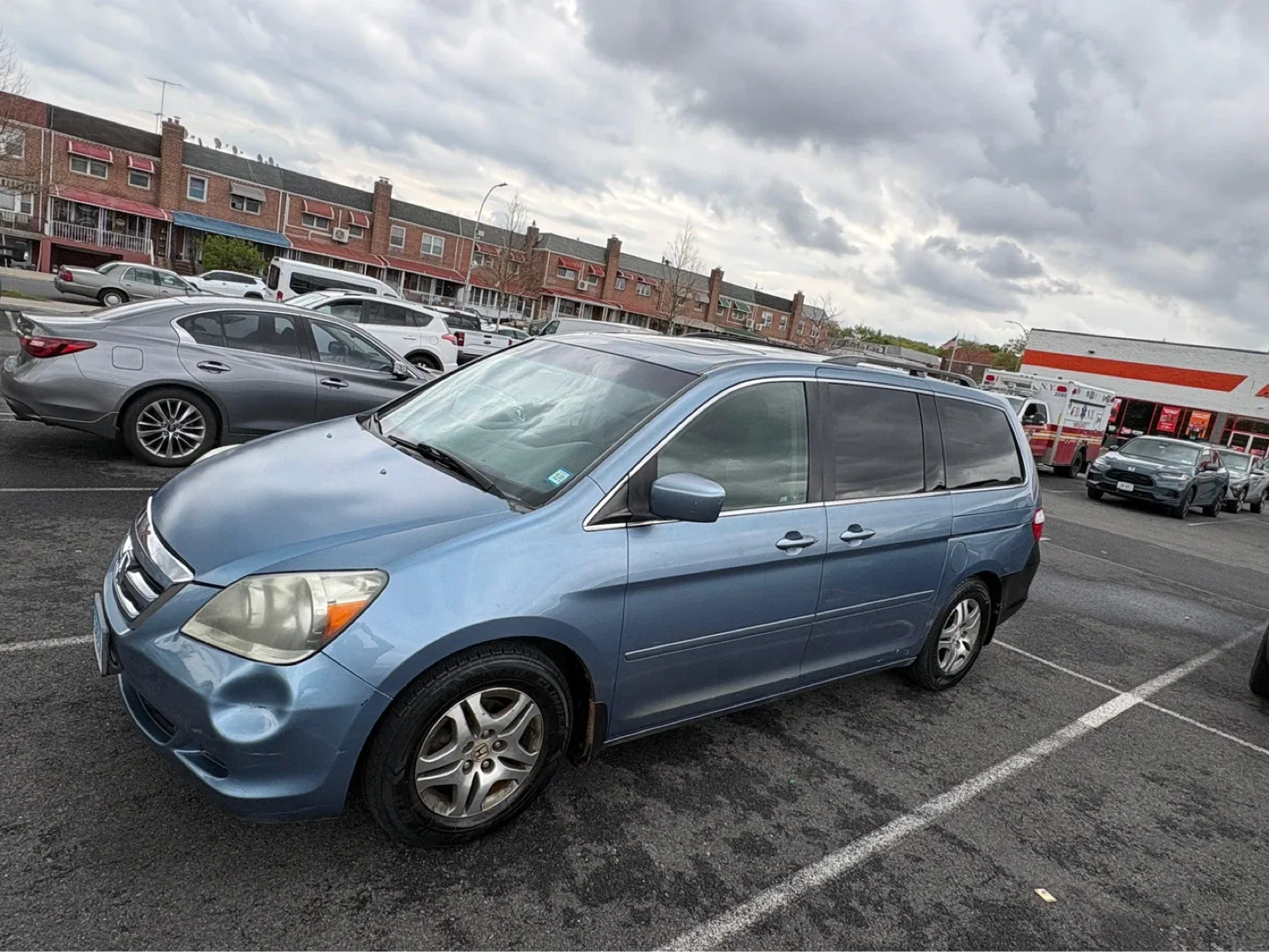 2005 Honda Odyssey EX-L - photo 2