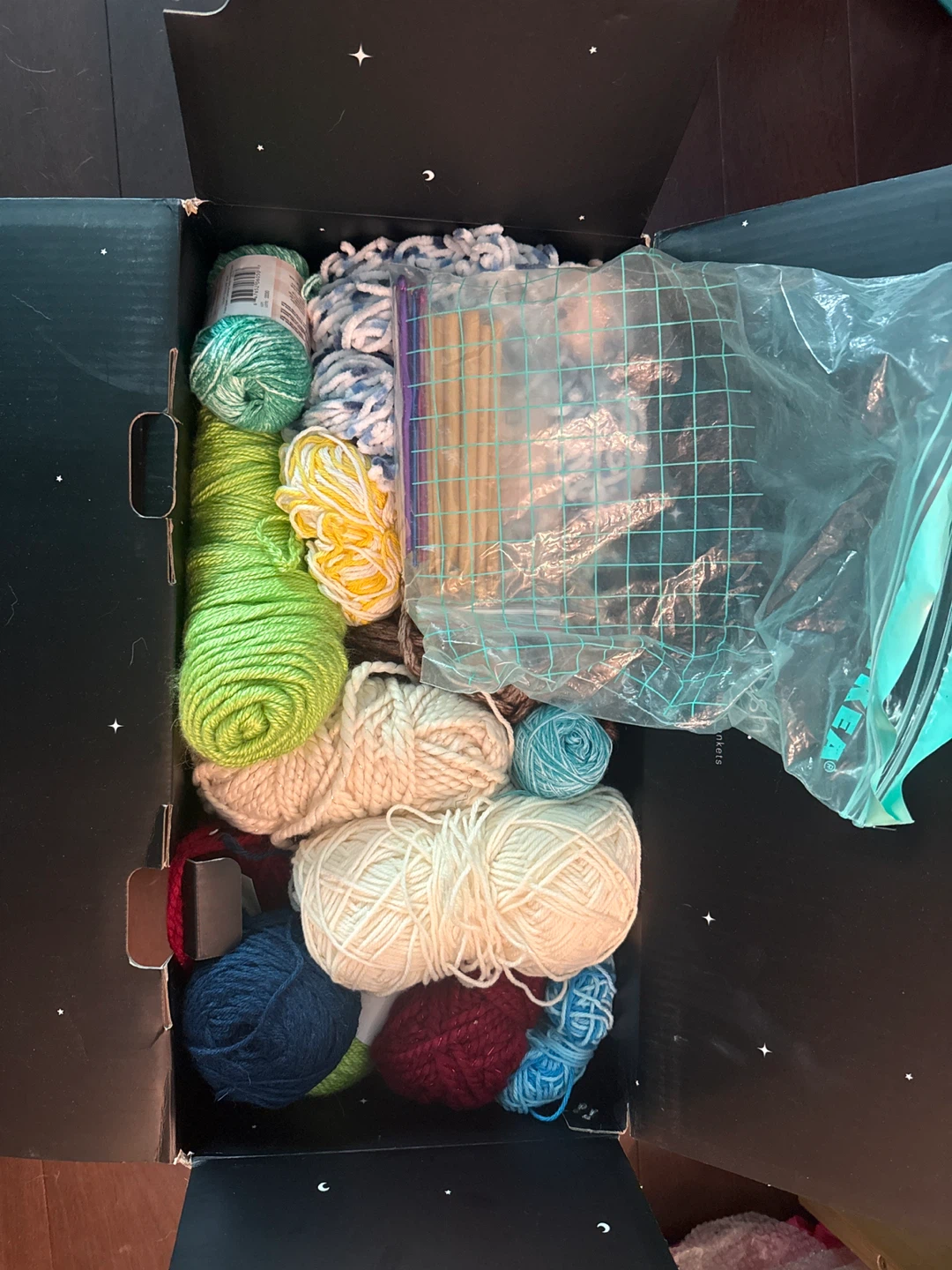 Yarn and Crochet Hook Set