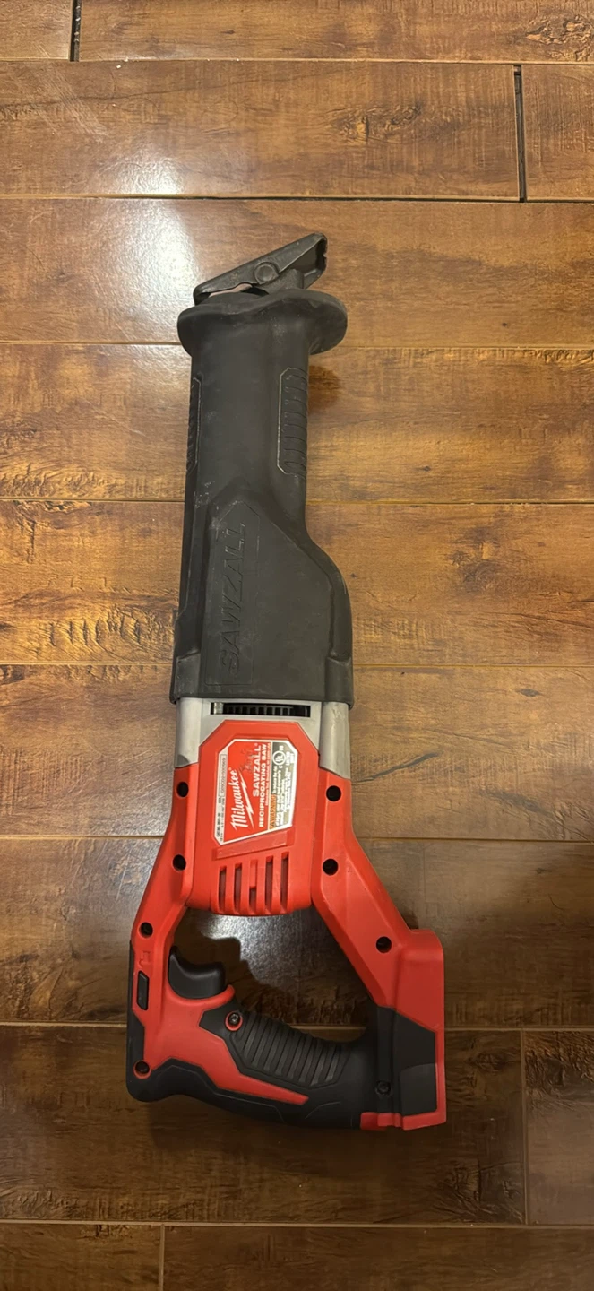 Milwaukee Sawzall Reciprocating Saw - photo 2