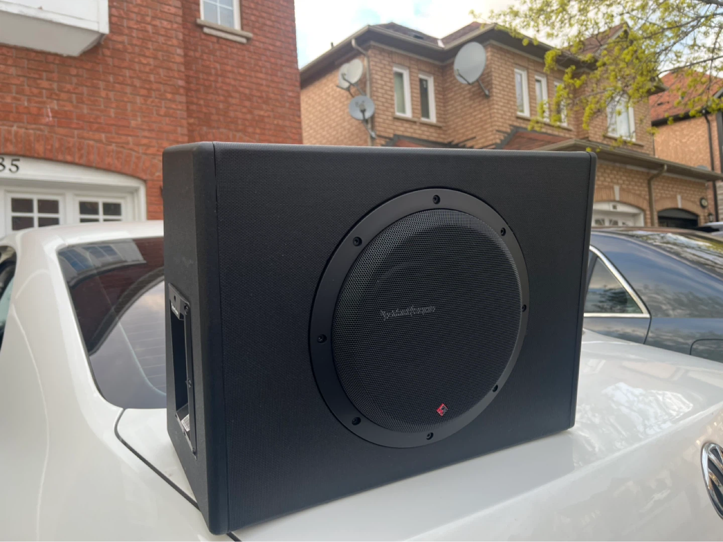 Rockford Fosgate P300-10 Punch 10" Powered Subwoofer